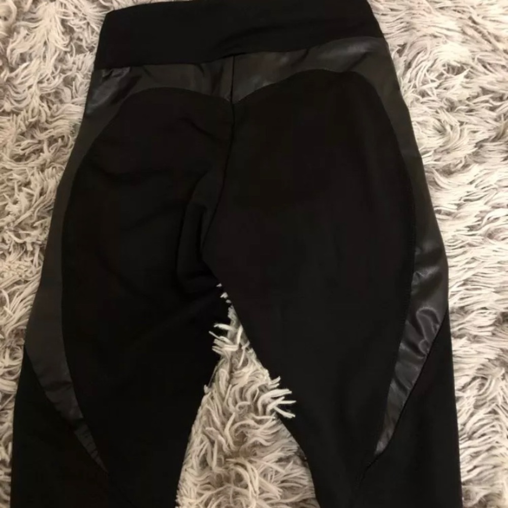 🔥SUPER SEXY LEGGINGS🔥 BOUTIQUE 🔥BOOTY LIFT 🔥 - Picture 2 of 6